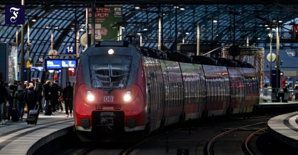 Fahrplanwechsel: Neue Verbindungen und dichterer Takt: Das ändert sich für Bahnreisende