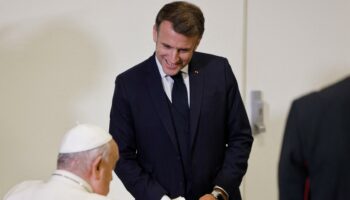 Visite du pape en Corse : ce cadeau d’Emmanuel Macron ne va pas clore le débat sur l’absence de François à Paris