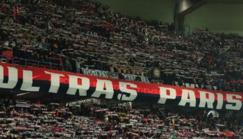 Ligue 1 : nouveaux chants insultants entonnés lors de PSG-OL, le match brièvement interrompu