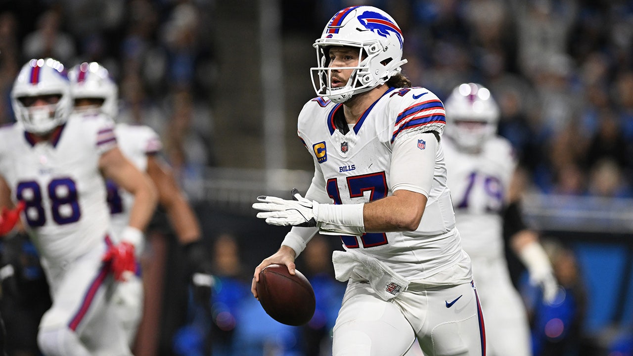 Josh Allen dazzles in Bills’ win over Lions in high-scoring bout