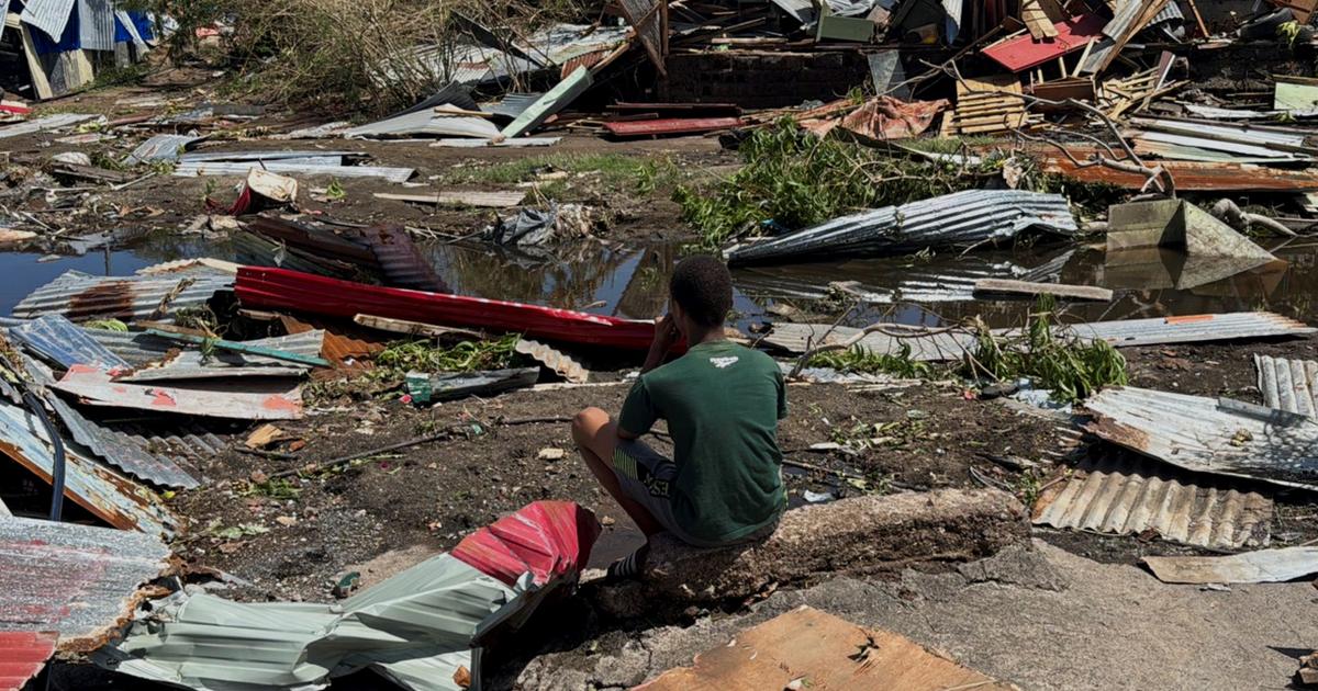 Mayotte “dévastée” et “traumatisée” par le cyclone Chido