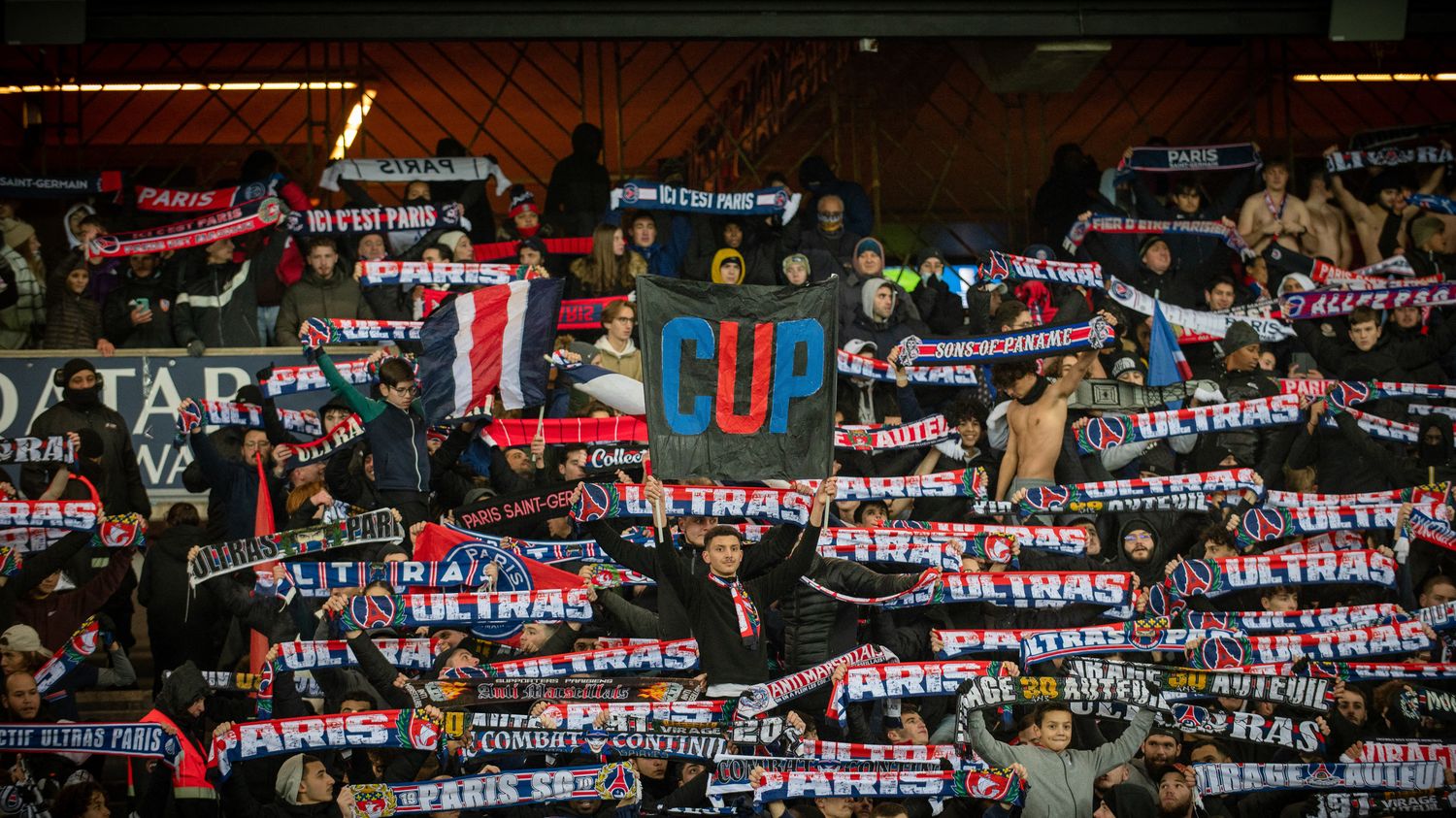 Chants insultants lors de PSG - OL : "Le chambrage fait partie du jeu, mais, des fois, ça va trop loin", reconnaissent des supporters parisiens