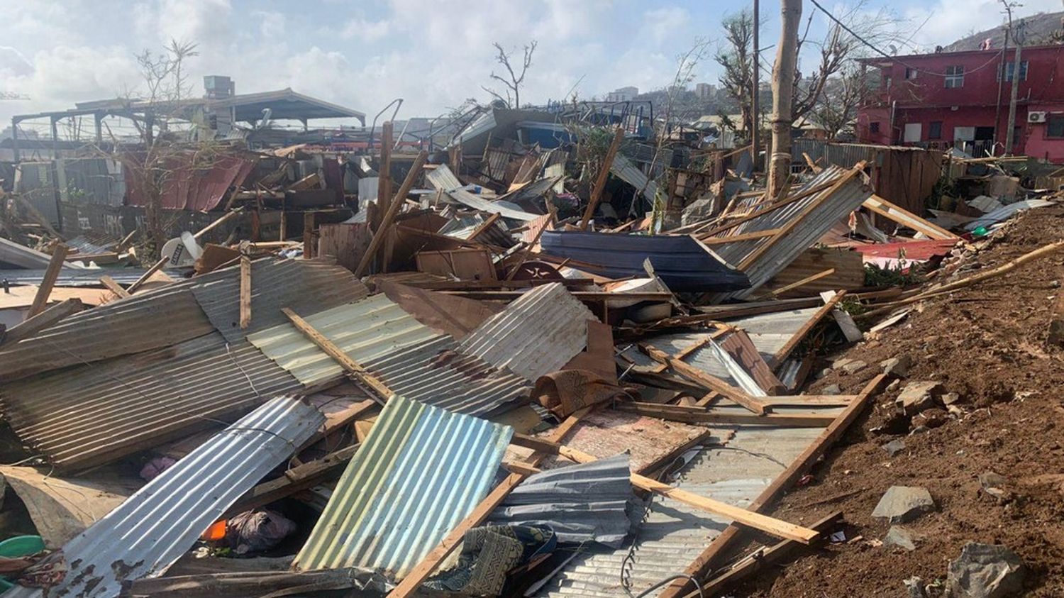 Pourquoi le cyclone Chido a-t-il été aussi dévastateur à Mayotte ?