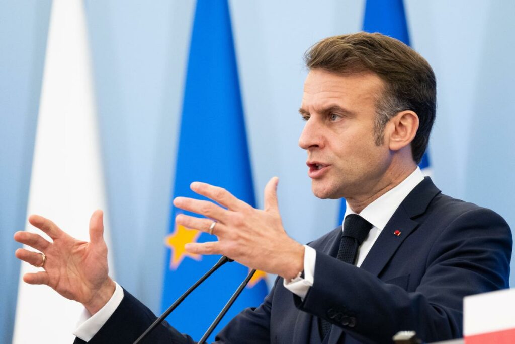 Mayotte : Macron va se rendre sur l’île « dans les prochains jours » et va décréter « un deuil national »