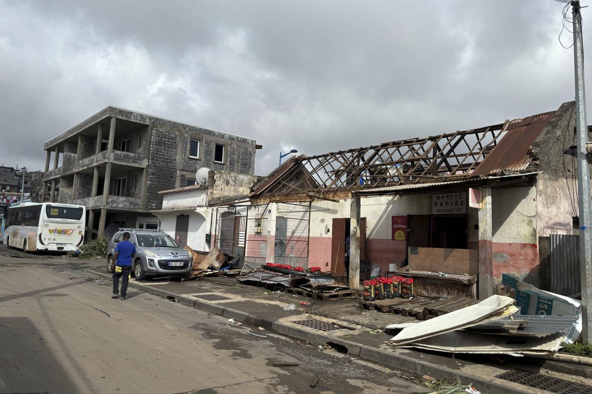 Mayotte : « Le mode survie est enclenché pour tout le monde »