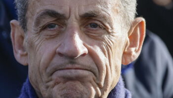 Sarkozy sous bracelet électronique, cyclone à Mayotte, Bayrou et ses entretiens... L’actu de ce mercredi 18 décembre