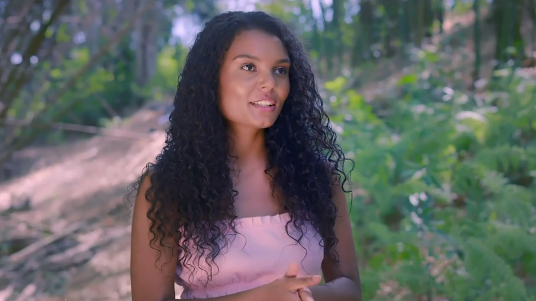 Miss Mayotte ne va pas rentrer tout de suite chez elle, pour « ne pas être une bouche à nourrir de plus »