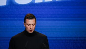 Le président du Rassemblement national (RN) Jordan Bardella lors d'un meeting à Tonneins, dans Lot-et-Garonne, le 10 novembre 2024