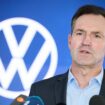 Volkswagen, premier constructeur automobile européen, va supprimer d'ici 2030 plus de 35 000 emplois en Allemagne, soit près d'un tiers de ses effectifs