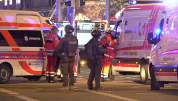 En direct : en Allemagne, une voiture fonce sur un marché de Noël, un suspect interpellé