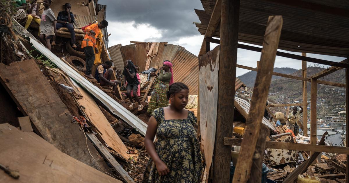 Dans les décombres de Mayotte, “nous n’avons pas vu un seul fonctionnaire français”