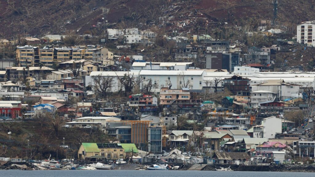 Cyclone à Mayotte : rétablir l'électricité va prendre "bien plus que quelques jours", annonce EDF