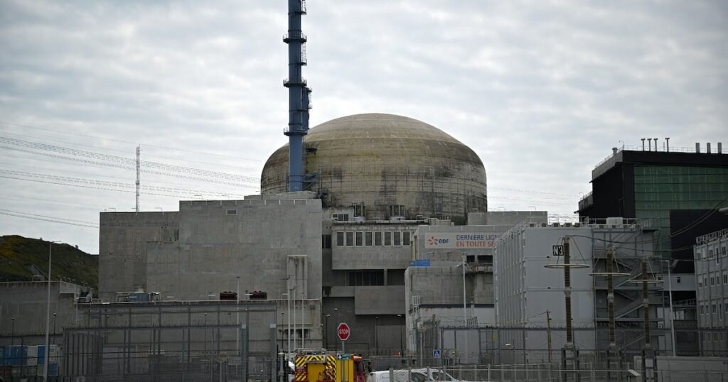 La centrale nucléaire de Flamanville, le 25 avril 2024 dans la Manche