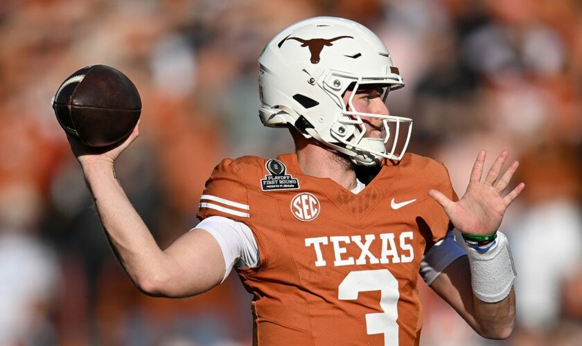 Texas holds off Clemson's comeback to advance in College Football Playoff