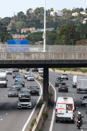 Cette pratique très courante sur les routes sera interdite dès le 1er janvier – attention aux amendes