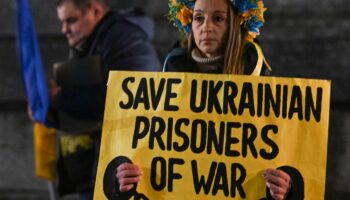 Prisonniers ukrainiens : “La liste des exécutions ne cesse de s’allonger”