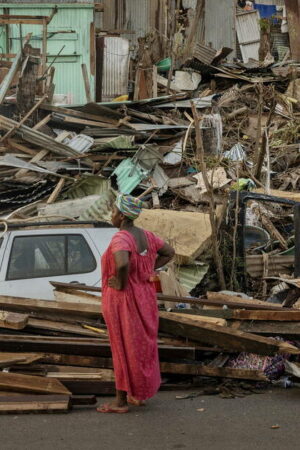 Cyclone Chido à Mayotte : en quoi consiste une journée de deuil national ?