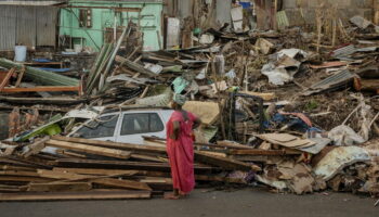 Cyclone Chido à Mayotte : en quoi consiste une journée de deuil national ?