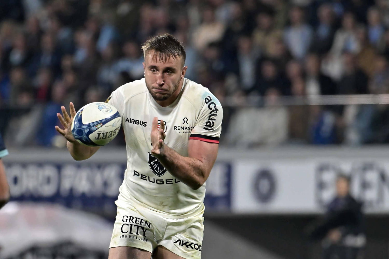 DIRECT. Top 14. Lyon - Toulouse : la bande à Jelonch est malmenée... suivez le match en live