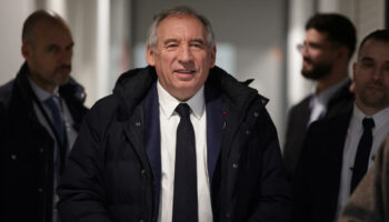 En direct : après un nouveau report, l'annonce du gouvernement Bayrou attendue lundi