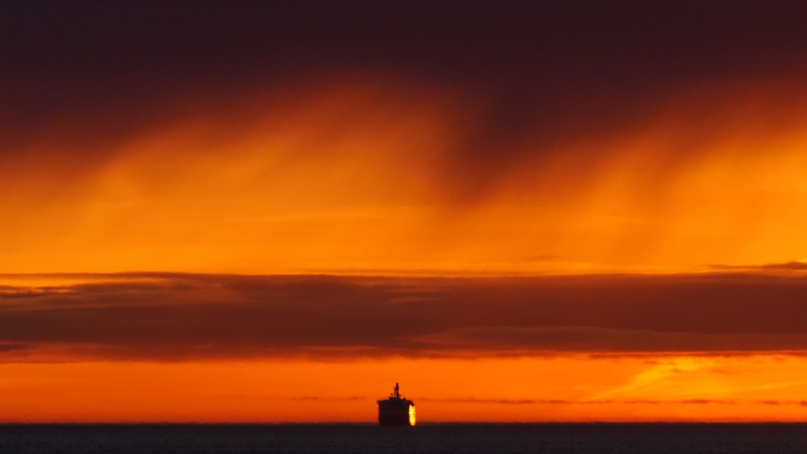 UK experiences 'remarkably mild' weather ahead of Christmas Day