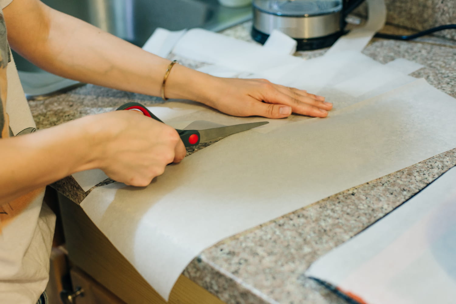 Le papier sulfurisé ne sert pas qu'à cuisiner, ces usages méconnus sont pourtant bien utiles