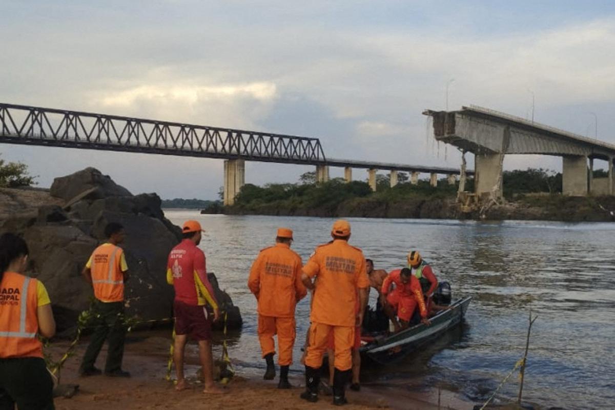 Quatre morts dans l’effondrement d’un pont au Brésil, une pollution à l’acide sulfurique redoutée