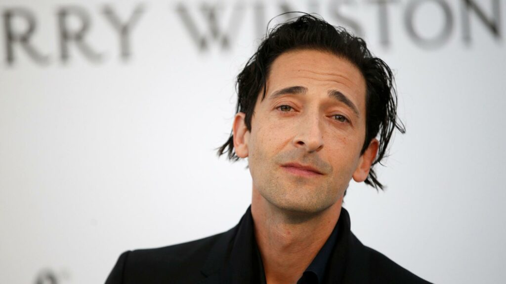 Adrien Brody a tellement perdu de poids pour « Le Pianiste » qu’il a développé un trouble de l’alimentation