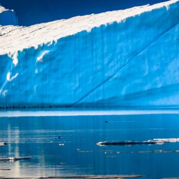 Un iceberg dans la baie de Baffin, près de Pituffik, en juillet 2022 au Groenland