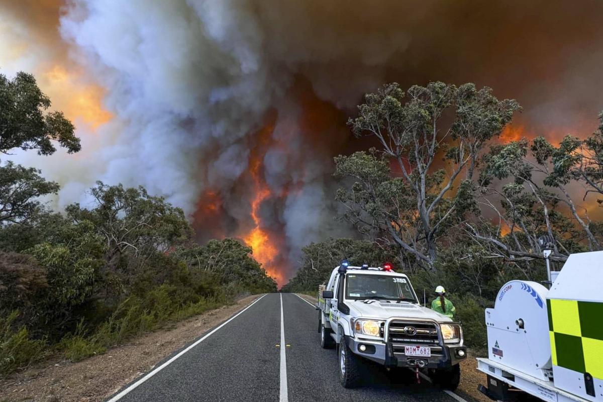 Les images de l’important incendie qui fait rage dans le sud-est de l’Australie