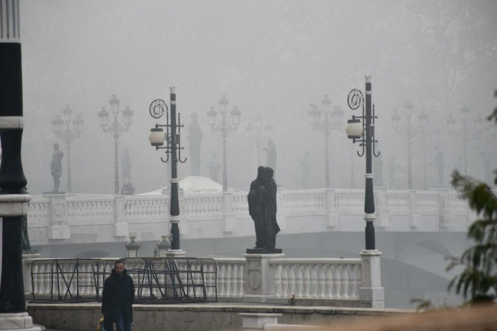 Macédoine du Nord : manifestation contre la pollution de l’air à Skopje, l’une des villes les plus exposées d’Europe