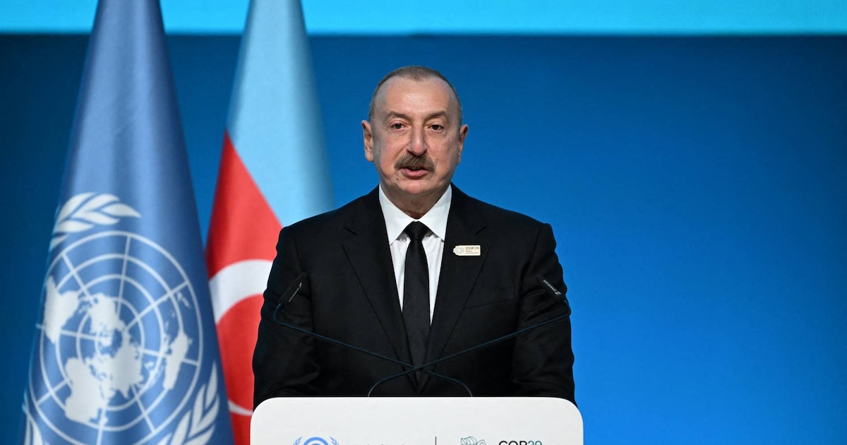 Le président azerbaïdjanais Ilham Aliev prononce un discours lors de la COP29, le 12 novembre 2024 à Bakou.