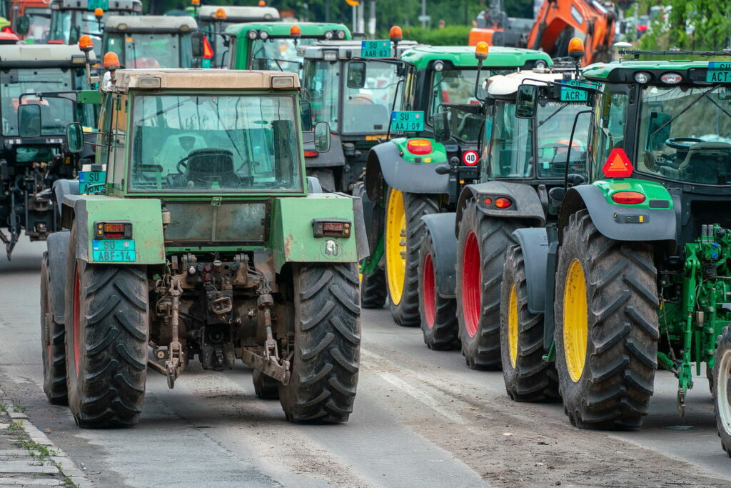 Mobilisation des agriculteurs : pourquoi sont-ils appelés à "bloquer" Paris dimanche 5 janvier