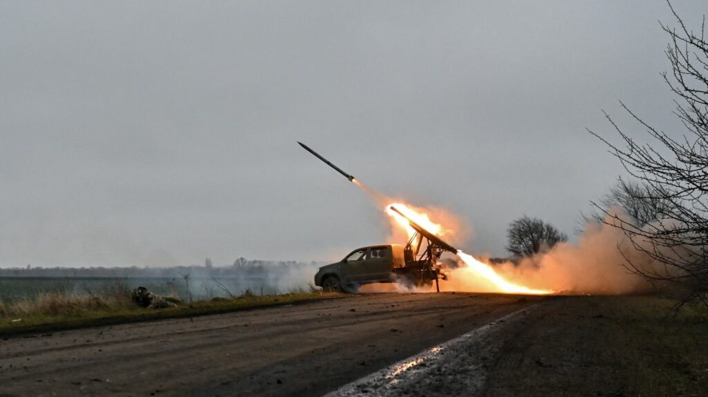 Les forces russes ont avancé de près de 4 000 km2 en Ukraine en 2024, Vladimir Poutine salue les soldats déployés sur le front