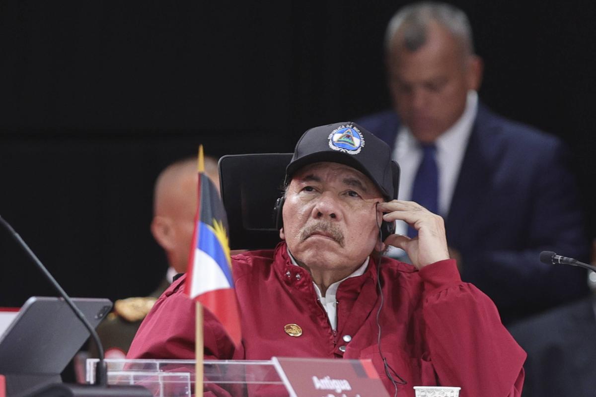 Nicaragua : un juge argentin ordonne l’arrestation du président Ortega pour « violation systématique des droits de l’homme »