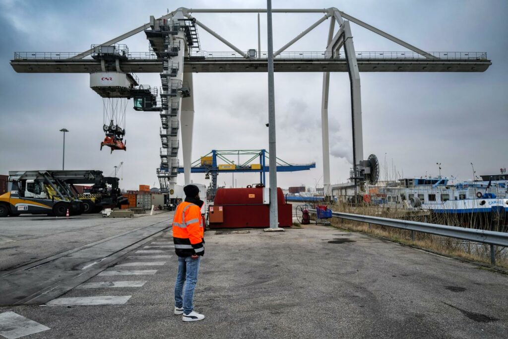 A Lyon, la CMA CGM prend en main les conteneurs du port Edouard-Herriot