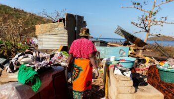 A Mayotte, le sentiment d’abandon des « oubliés » du nord-ouest de l’île frappés par l’œil du cyclone