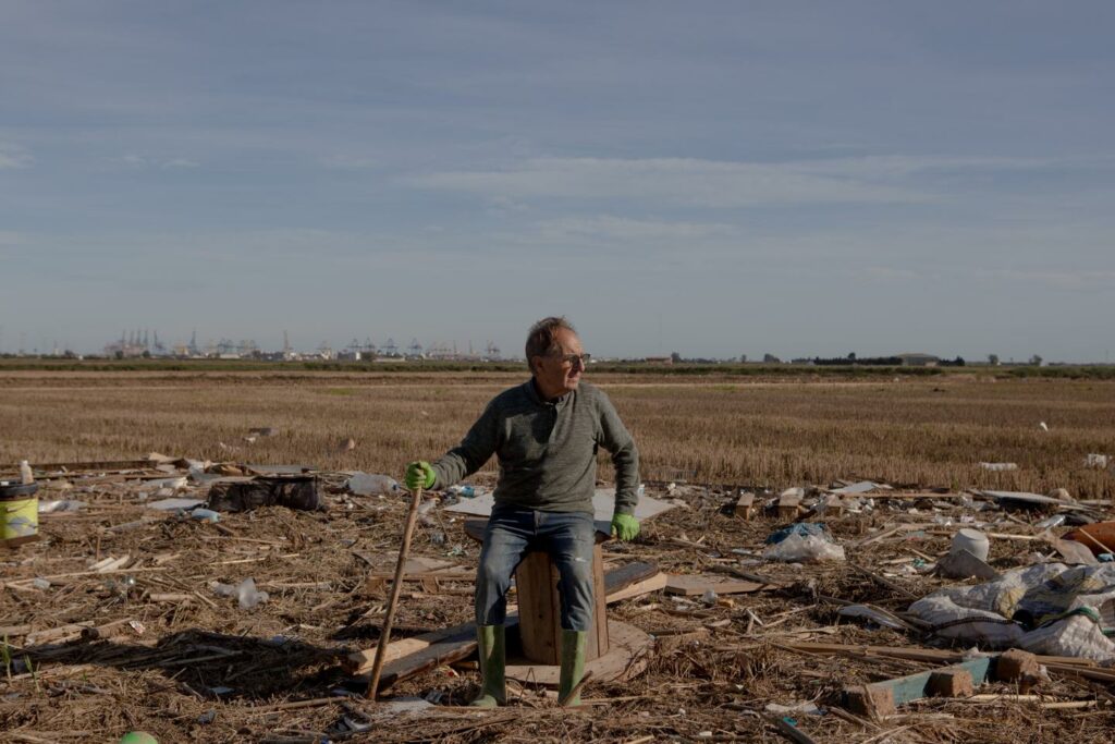 A Valence, la zone naturelle de l’Albufera polluée par des tonnes de détritus après les crues dévastatrices