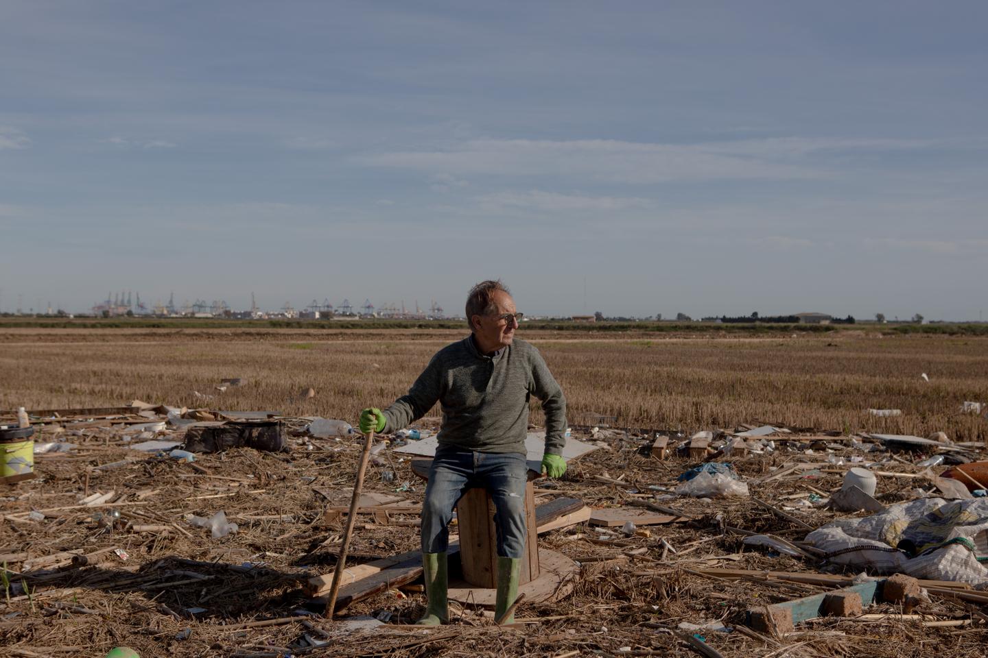 A Valence, la zone naturelle de l’Albufera polluée par des tonnes de détritus après les crues dévastatrices