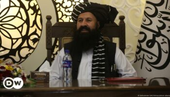 Afghanistan: Taliban minister killed in suicide bombing