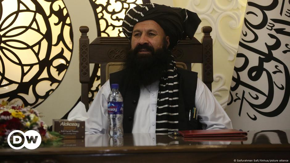 Afghanistan: Taliban minister killed in suicide bombing