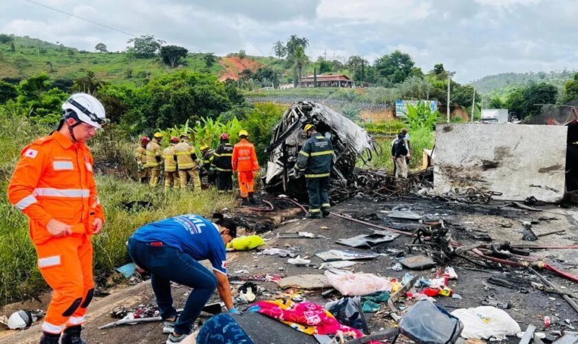 Al menos 37 muertos en un accidente de autobús en Brasil