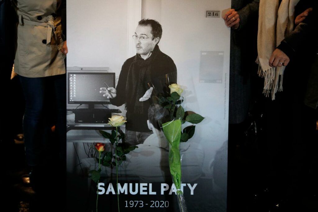 Assassinat de Samuel Paty : entre treize et seize ans de réclusion criminelle pour les quatre principaux accusés