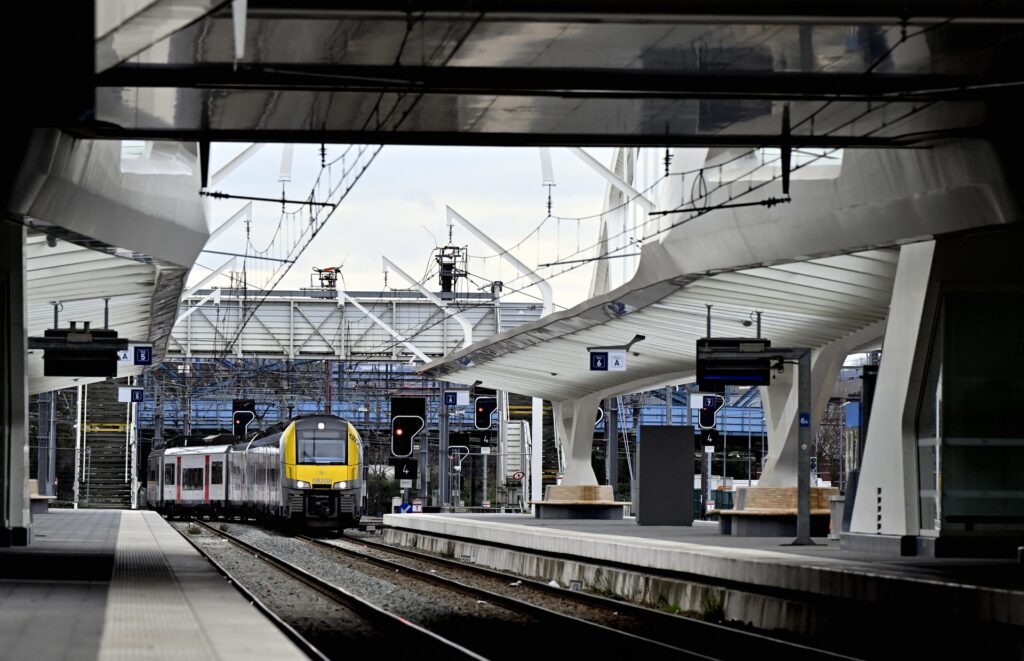 Belgique: Un simple "bonjour" en français dans un train en Flandre sème la zizanie