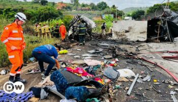 Brazil: Bus collides with truck, leaving over 30 dead