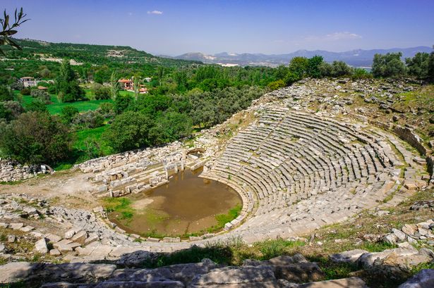 Breakthrough as huge Roman sewer big enough to walk in unearthed in ancient city