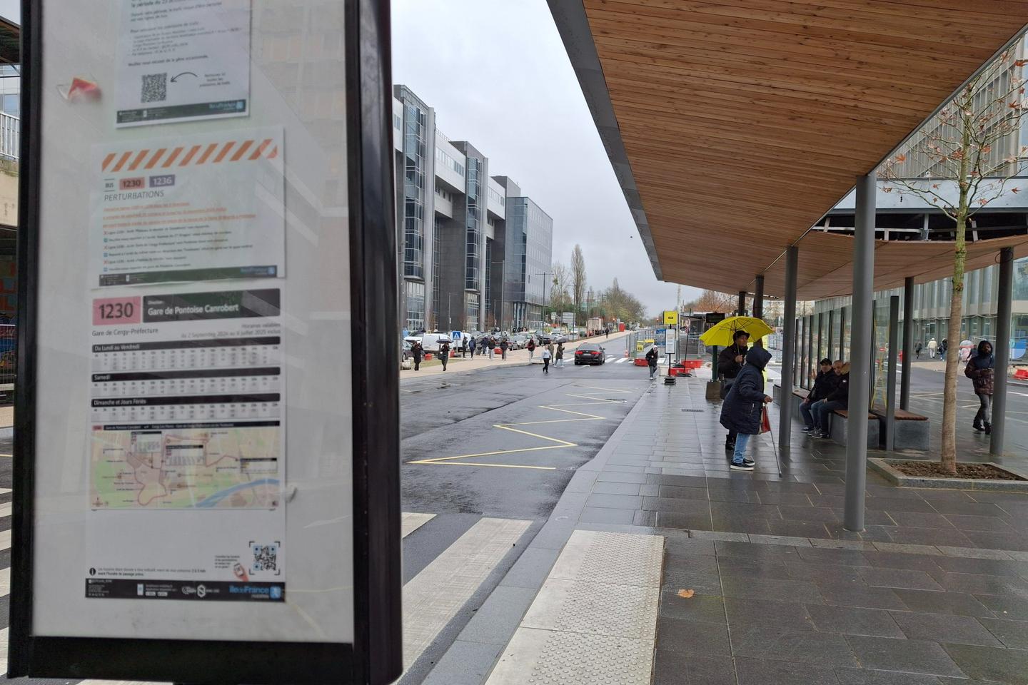 Cergy-Pontoise : après un mois de grève, des conducteurs de bus toujours en colère et un dialogue au point mort