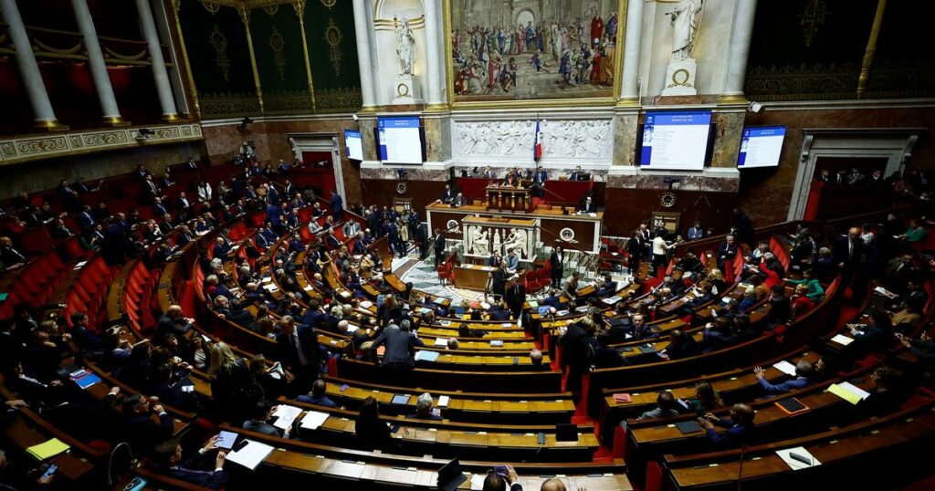 Ces députés de gauche qui n’ont pas signé la motion de censure du Nouveau Front populaire