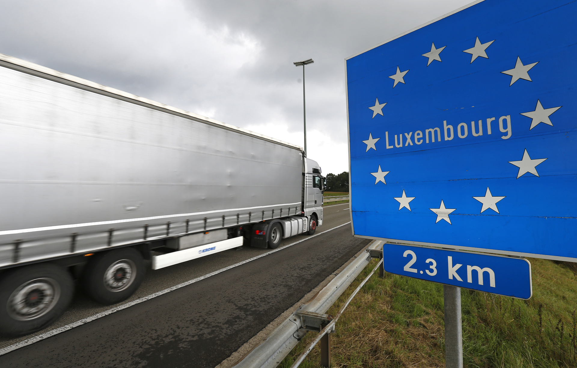 C'est exceptionnel au Luxembourg: Les camions autorisés sur les autoroutes le dimanche !