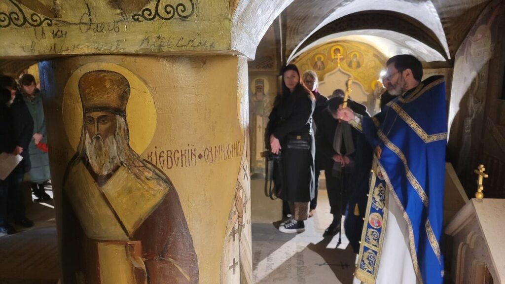 « C’est tellement beau » : à Sainte-Geneviève, les incroyables fresques de l’église orthodoxe ressuscitées